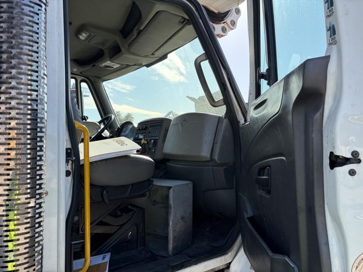 2012-international-workstar-7400-image-15