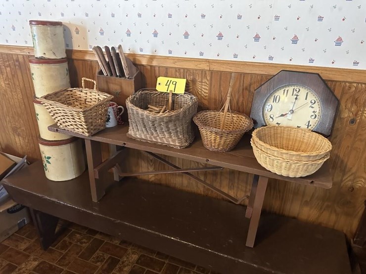 wooden-houseware-&-baskets-image-8