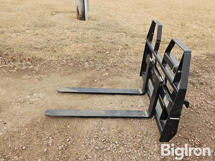 2025-agt-pallet-fork-attachment-image-8