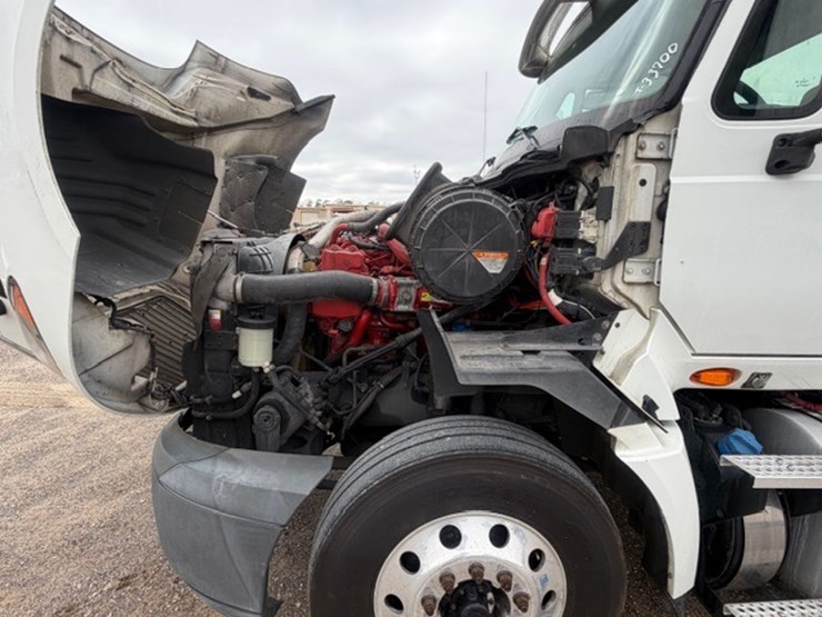 2016-international-prostar-image-56