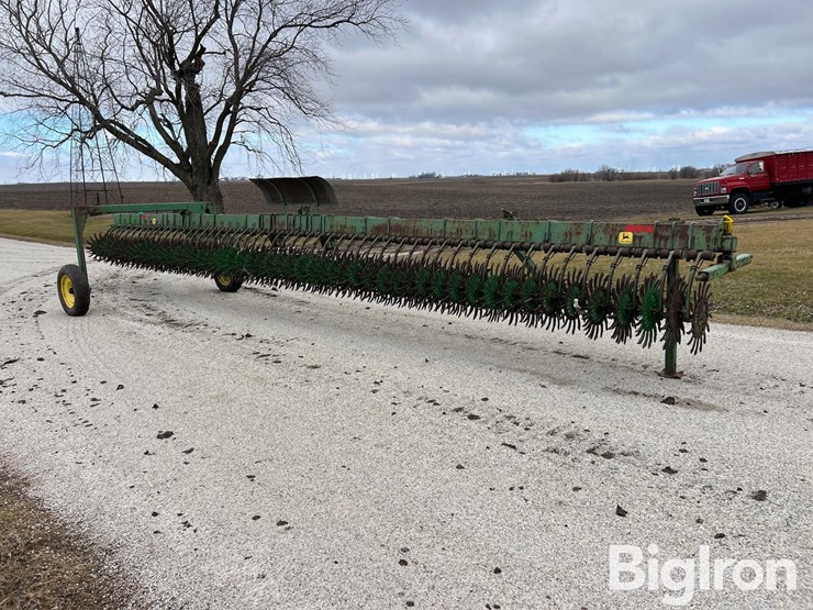 john-deere-30-image-3