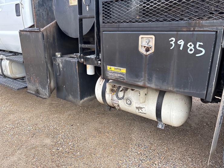 2016-ford-f750-xl-image-11