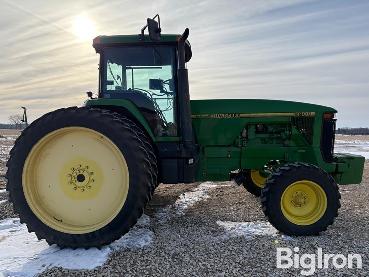 1995-john-deere-8200-image-4