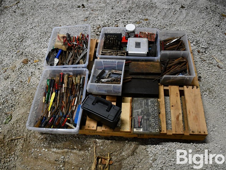 pallet-of-farm-support-image-8