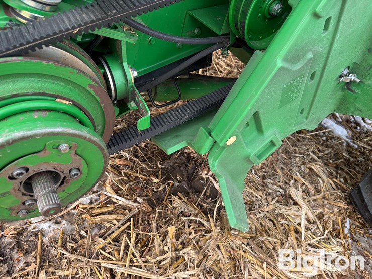 2011-john-deere-9670-sts-image-19