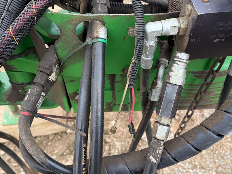 john-deere-7200-image-12