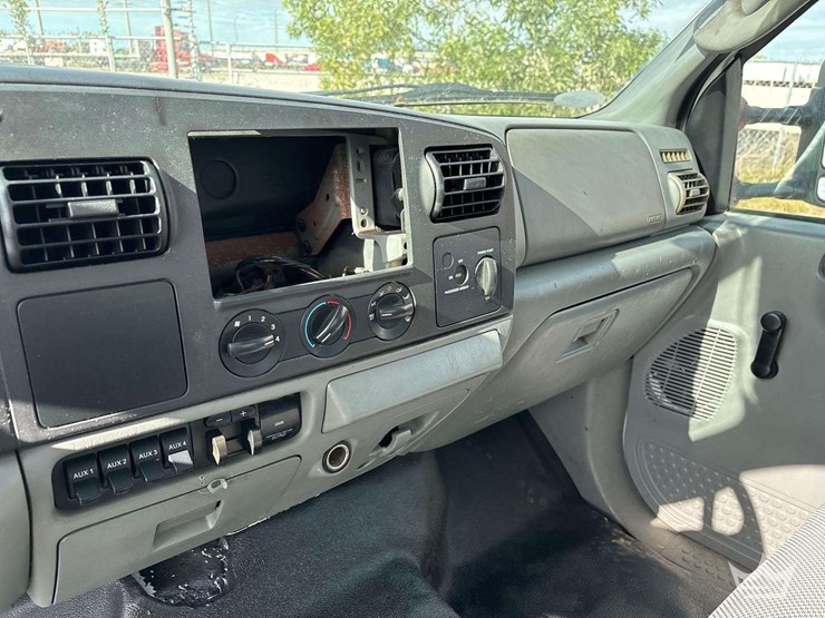 2006-ford-f350-image-14