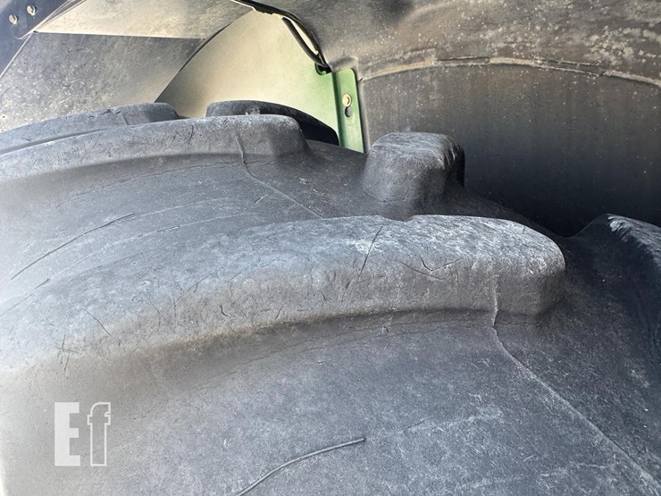 2012-john-deere-7215r-image-7