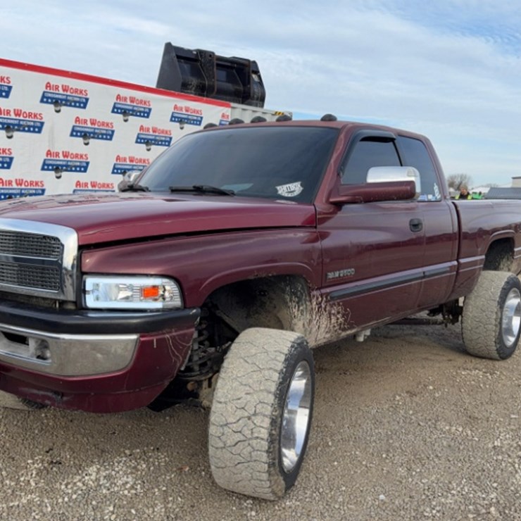 2002 DODGE 2500