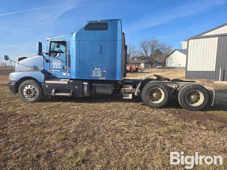 2003-kenworth-t600-image-8