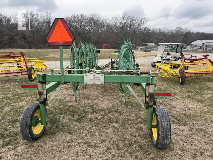 john-deere-704-image-5