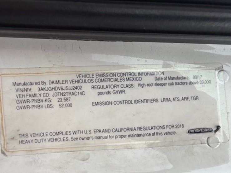 #226-•-2018-freightliner-cascadia-image-32