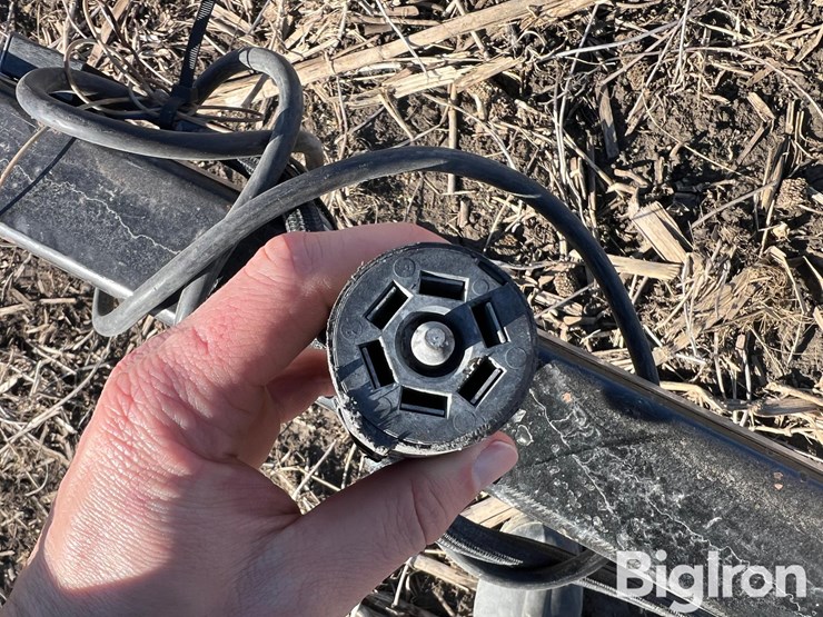 48'-t/a-header-trailer-image-10