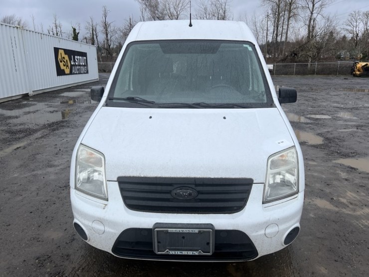 2011-ford-transit-image-8