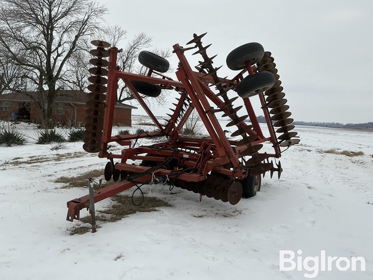 case-ih-3950-image-1