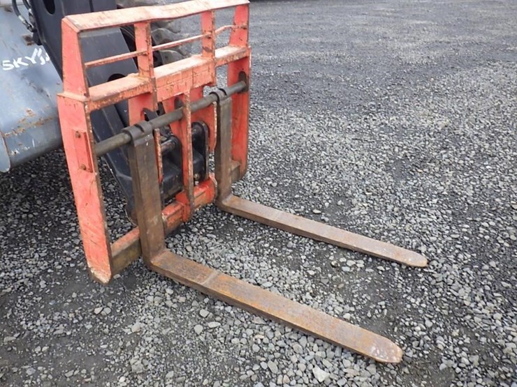 2013-skyjack-vr843d-image-12