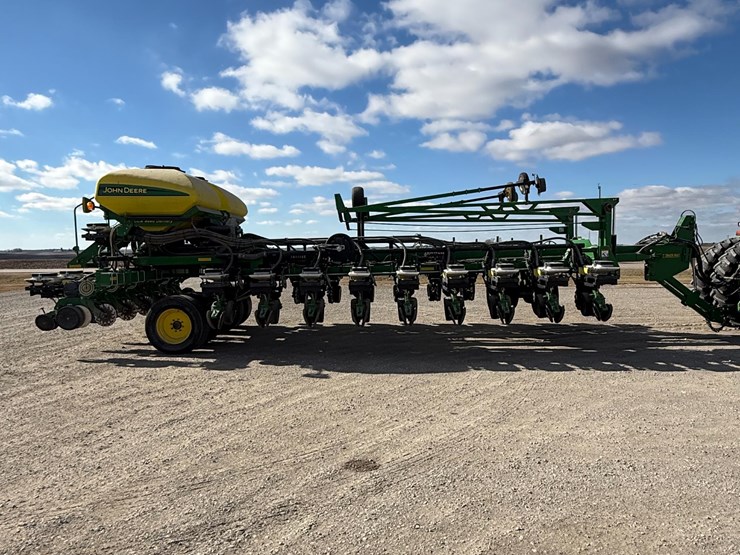 2009-john-deere-db44-image-4