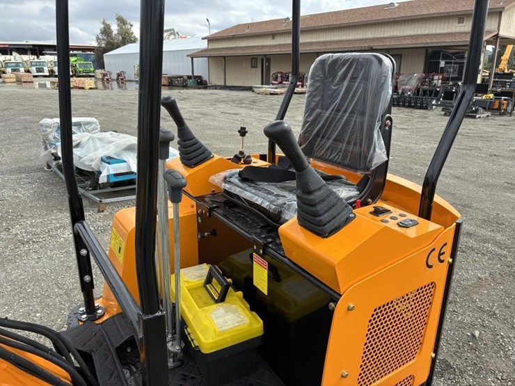 2026-vicsec-v15-hydraulic-excavator-image-14