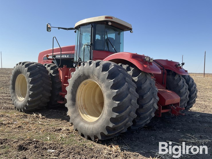 2011-versatile-485-image-7