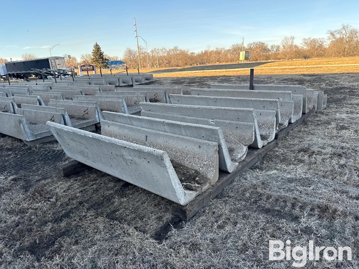 8'-concrete-feed-bunks-image-5