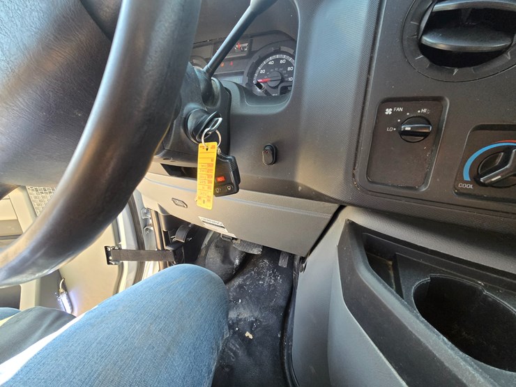 2019-ford-e450-image-38