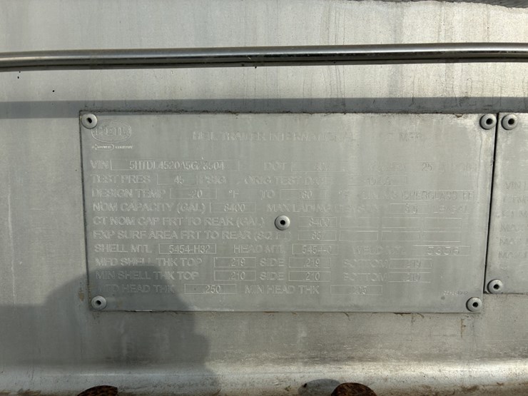 2010-heil-trailer-image-13