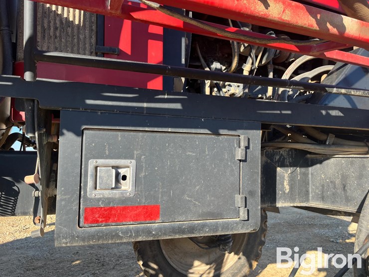 2014-case-ih-patriot-4430-image-9