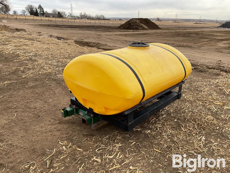 front-mount-fertilizer-tank-image-3