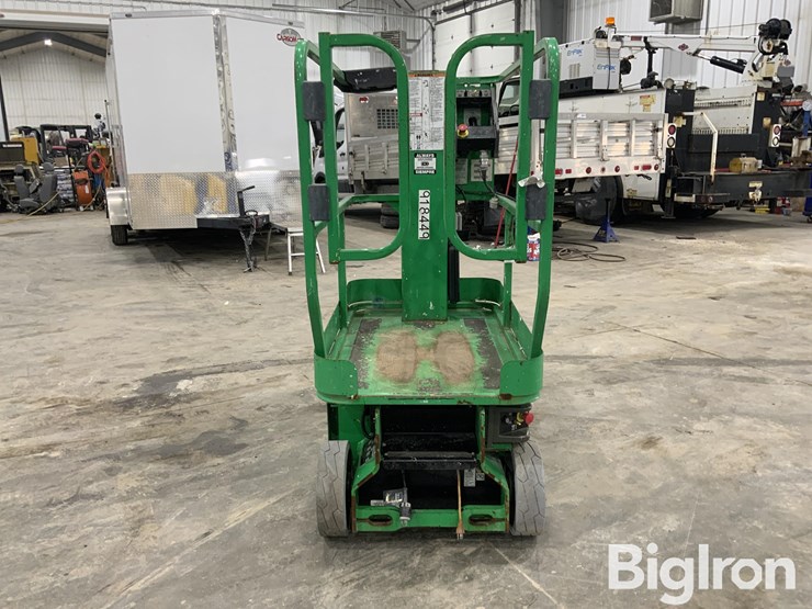 2016-jlg-1230es-image-6