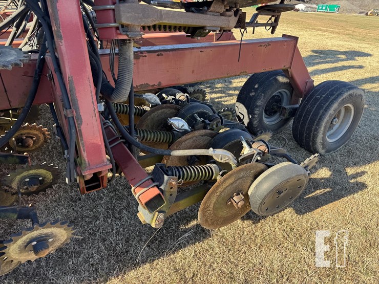 case-ih-2400-image-34