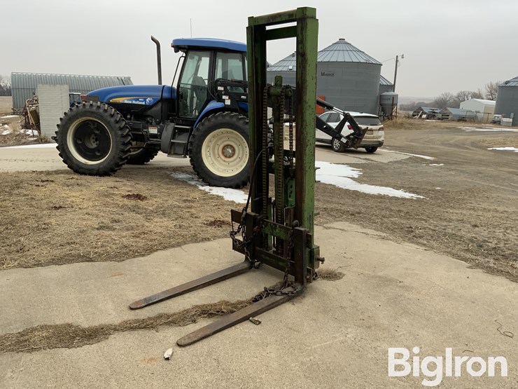 3-pt-forklift-image-1