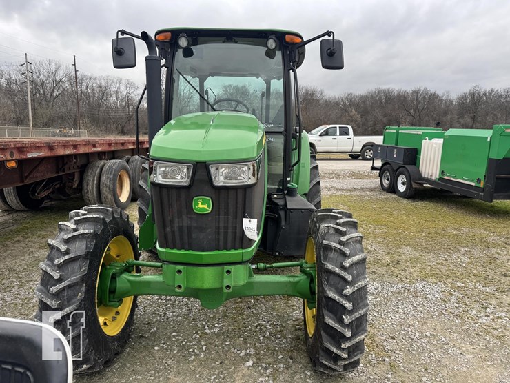 john-deere-5090e-image-2