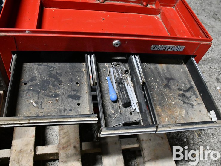 pallet-of-farm-support-image-15