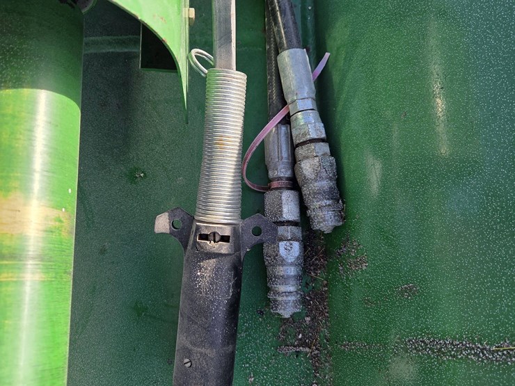 2012-john-deere-120-image-10