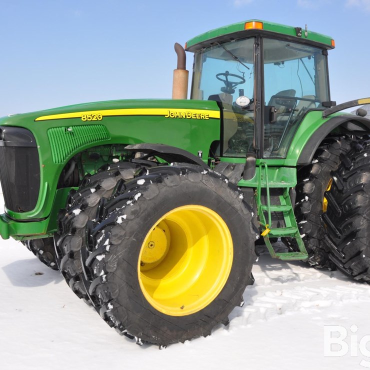 JOHN DEERE 8520