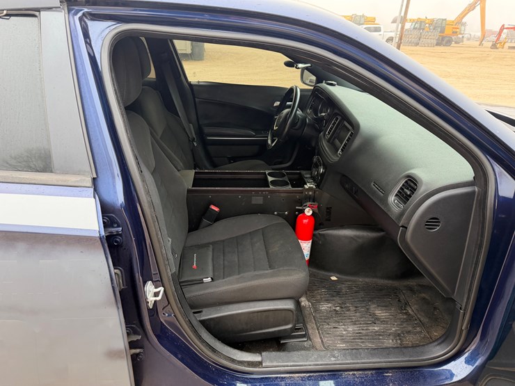 #780-•-2016-dodge-charger-image-10