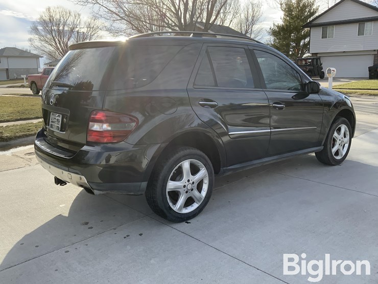 2008-mercedes-benz-ml350-image-5