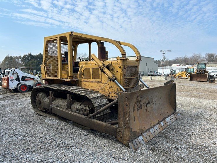 caterpillar-d6c-image-6