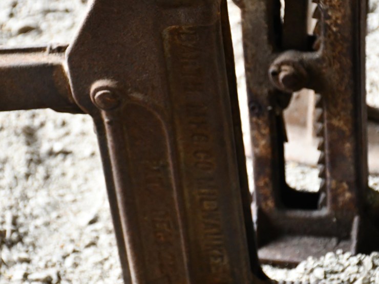 antique-jacks-image-9