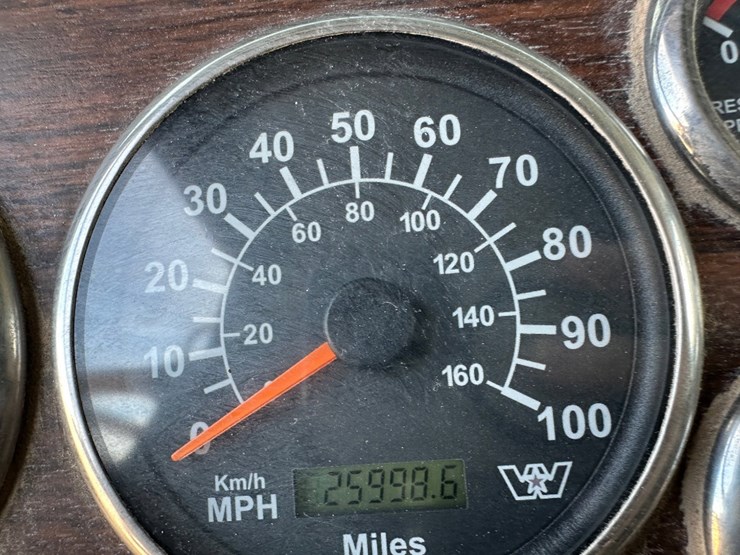 2012-western-star-4900-image-11