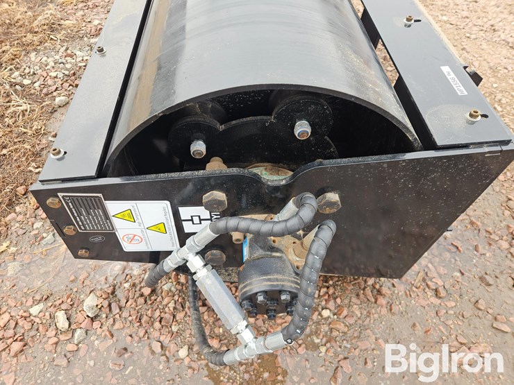 2025-giyi-gyvr59-vibratory-roller-skid-steer-attachment-image-10