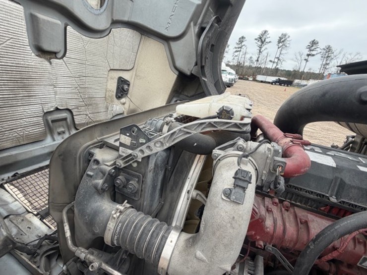 #227-•-2020-mack-anthem-image-89