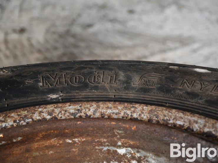 pallet-of-tires-image-10