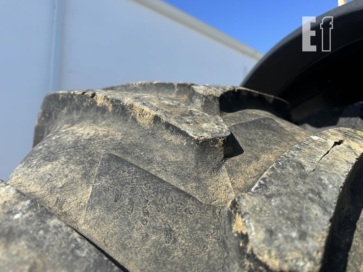 2004-john-deere-8120-image-6