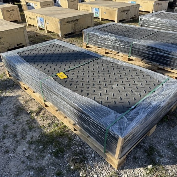 15 RUBBER MATS 94IN X 40IN