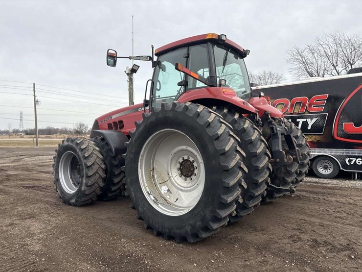 case-magnum-mx275-tractor-image-3