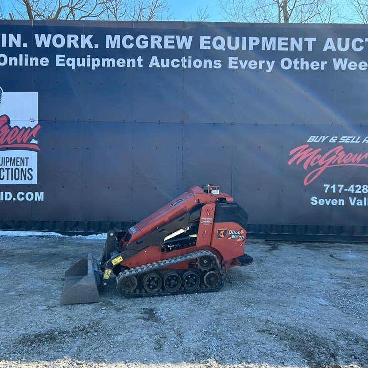 2018 DITCH WITCH SK1050