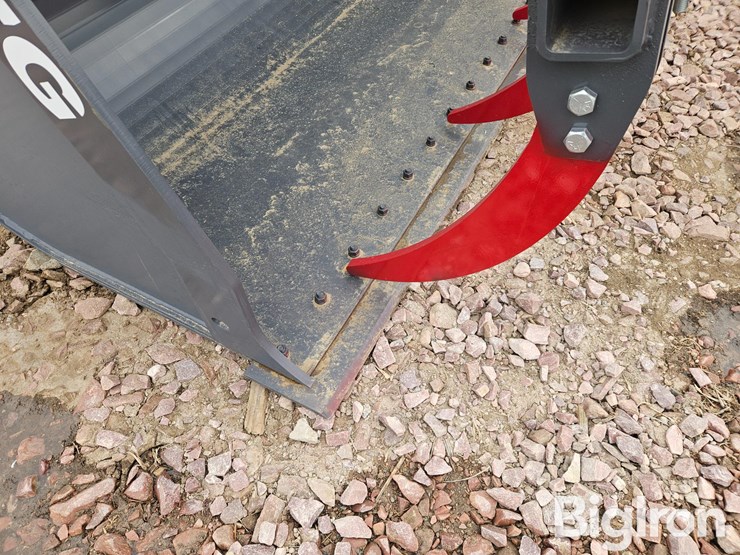 2026-west-valley-lb10g-heavy-duty-wheel-loader-grapple-bucket-attachment-image-12