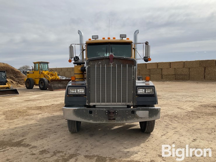 1985-kenworth-w900-image-2