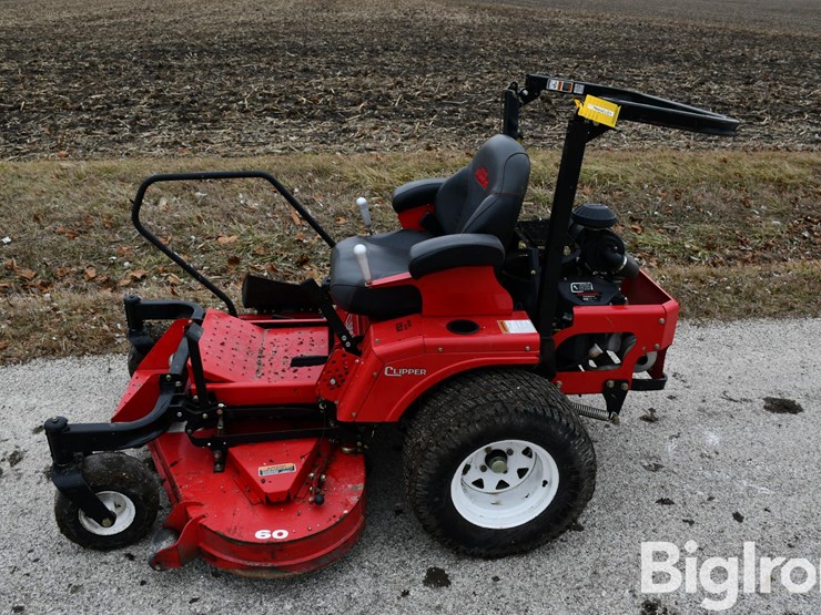 2015-shivvers-country-clipper-25560kaj-1040-riding-lawn-mower-image-8